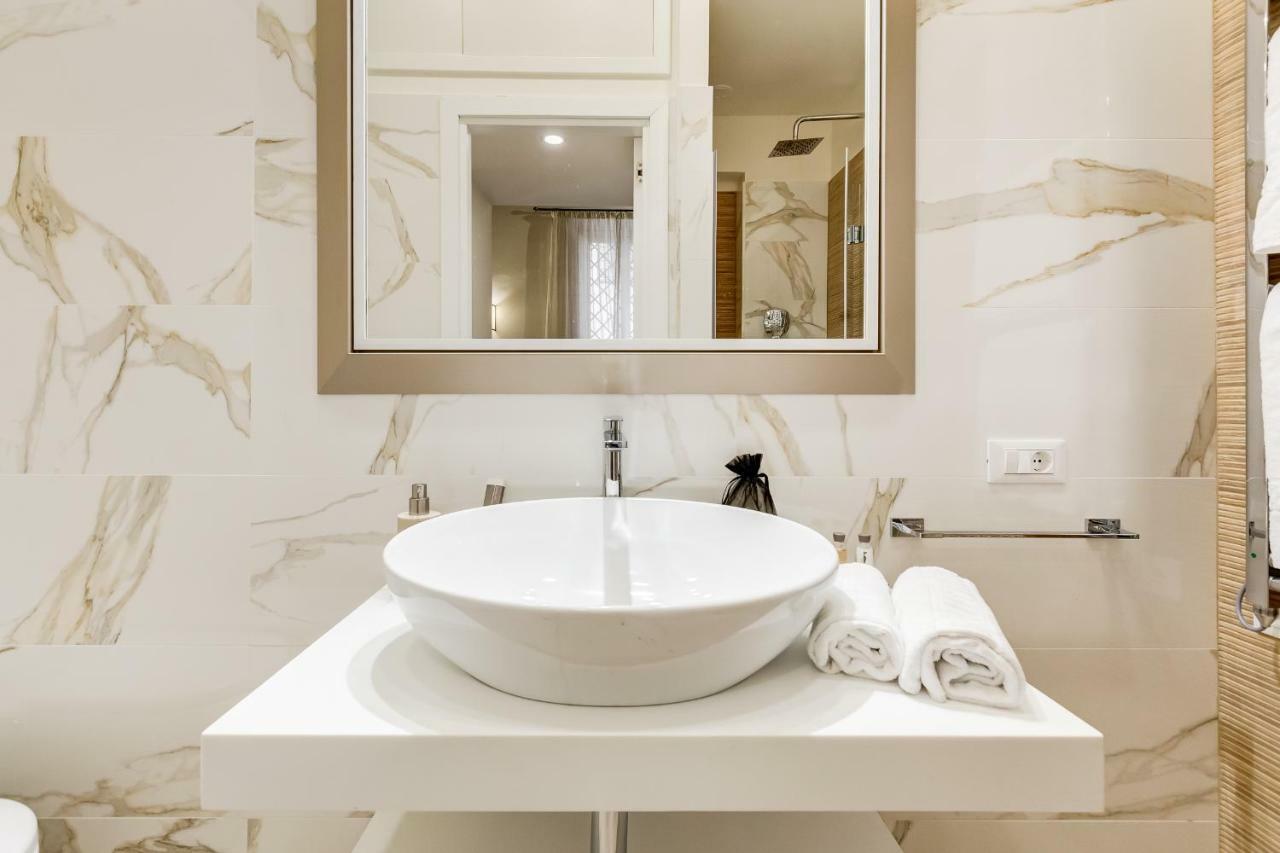Apartmán Trevi Chic House Řím Exteriér fotografie